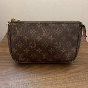 Louis Vuitton Pochette